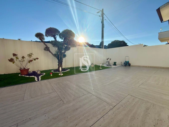 Moradia T5 para Venda em Nogueira, Fraião e Lamaçães Foto 64