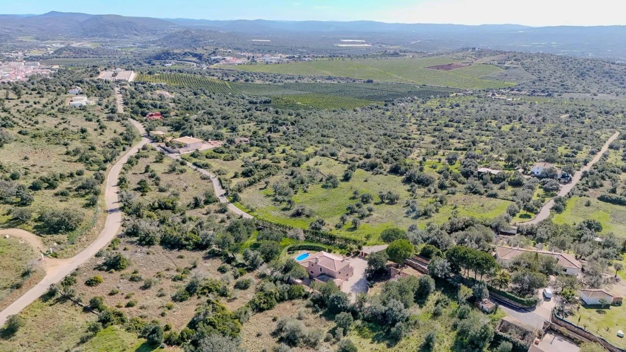 Moradia T4 para Venda em São Bartolomeu de Messines Foto 46