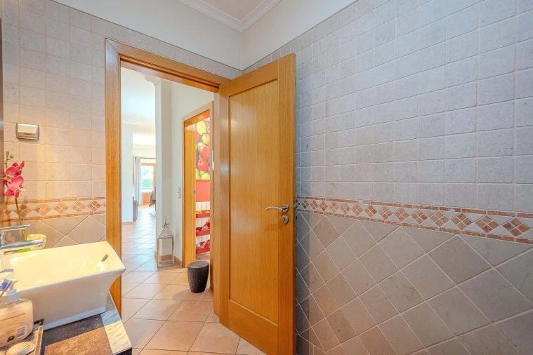 Moradia T4 para Venda em São Bartolomeu de Messines Foto 68