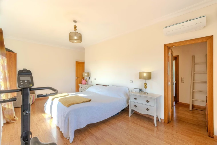 Moradia T4 para Venda em São Bartolomeu de Messines Foto 80