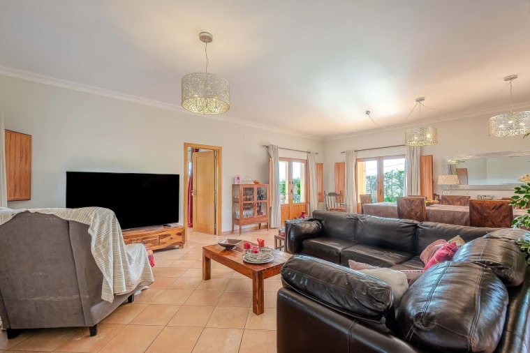 Moradia T4 para Venda em São Bartolomeu de Messines Foto 10