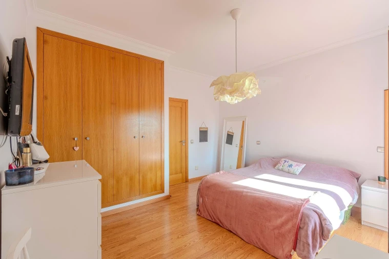 Moradia T4 para Venda em São Bartolomeu de Messines Foto 83