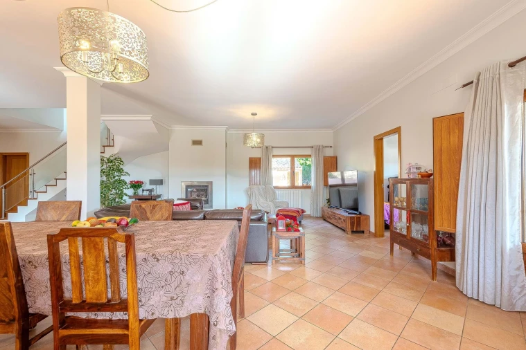 Moradia T4 para Venda em São Bartolomeu de Messines Foto 59