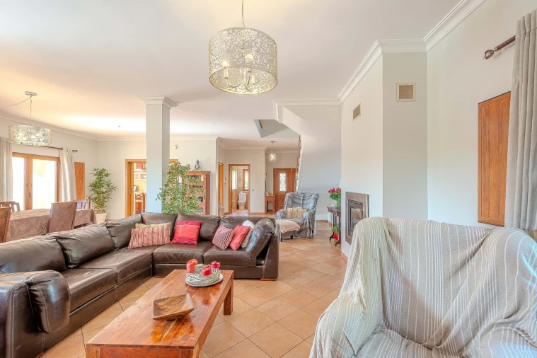 Moradia T4 para Venda em São Bartolomeu de Messines Foto 62