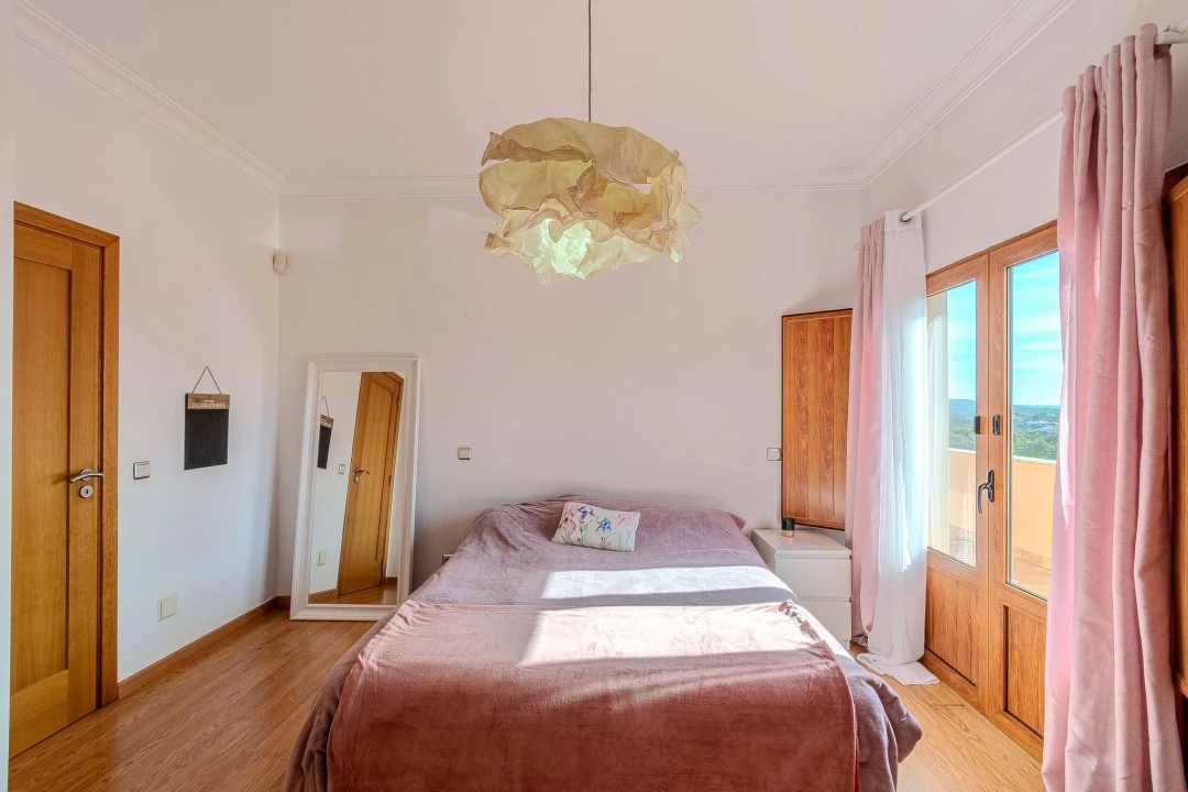 Moradia T4 para Venda em São Bartolomeu de Messines Foto 35