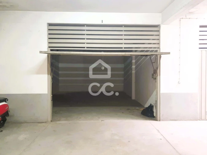 Garagem para Venda em Setubal (São Sebastião) Foto 2