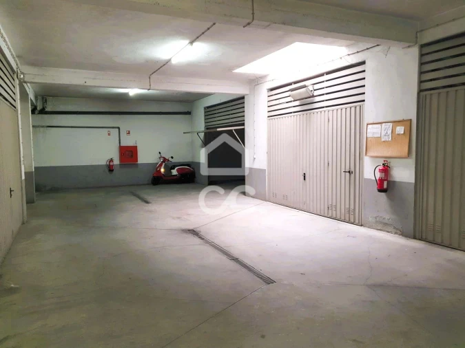 Garagem para Venda em Setubal (São Sebastião) Foto 5