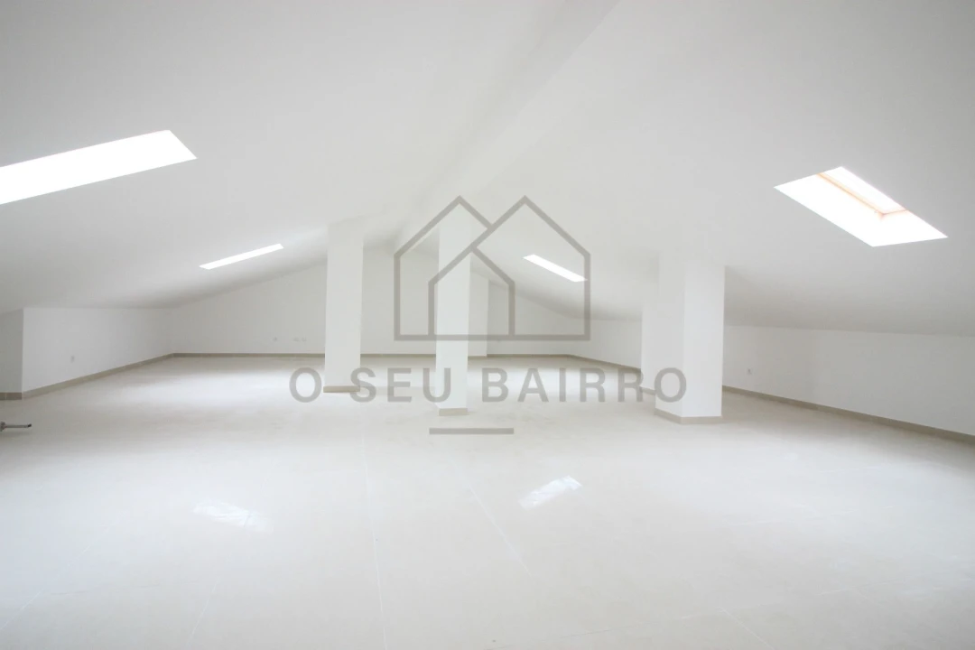 Apartamento T3 para Arrendamento em Caldas da Rainha - Santo Onofre e Serra do Bouro Foto 10