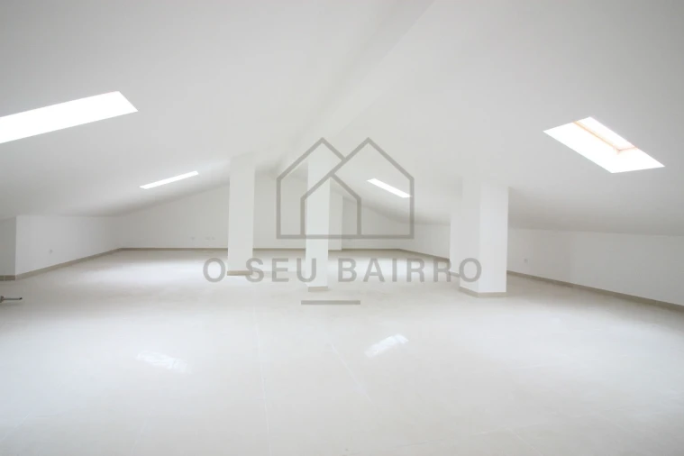 Apartamento T3 para Arrendamento em Caldas da Rainha - Santo Onofre e Serra do Bouro Foto 10