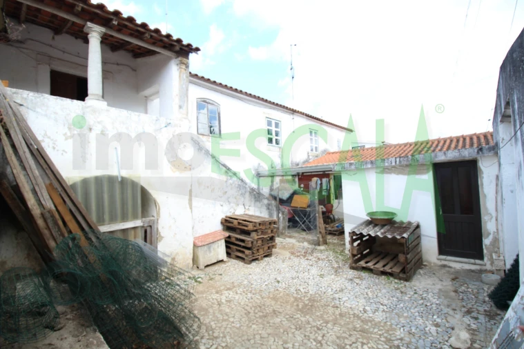 Moradia T6 para Venda em Pontevel Foto 49