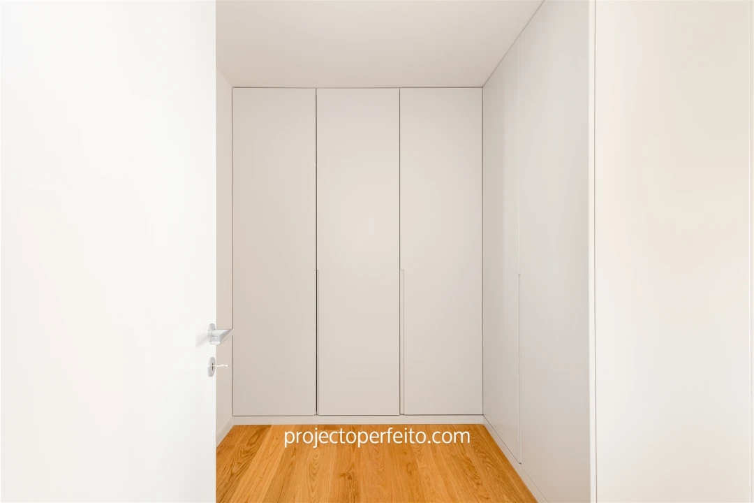 Apartamento T3 para Arrendamento em Santa Marinha e São Pedro da Afurada Foto 18