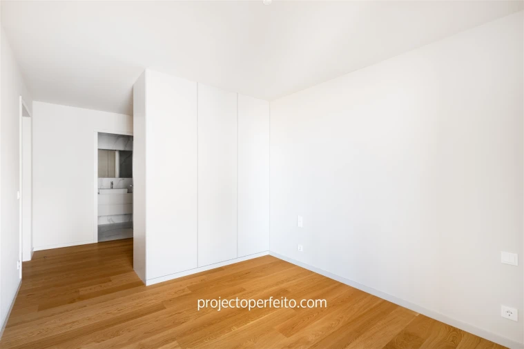 Apartamento T3 para Arrendamento em Santa Marinha e São Pedro da Afurada Foto 17