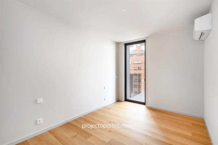 Apartamento T3 para Arrendamento em Santa Marinha e São Pedro da Afurada Foto 14