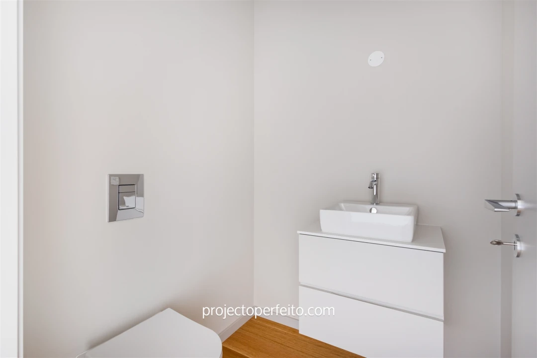 Apartamento T3 para Arrendamento em Santa Marinha e São Pedro da Afurada Foto 22