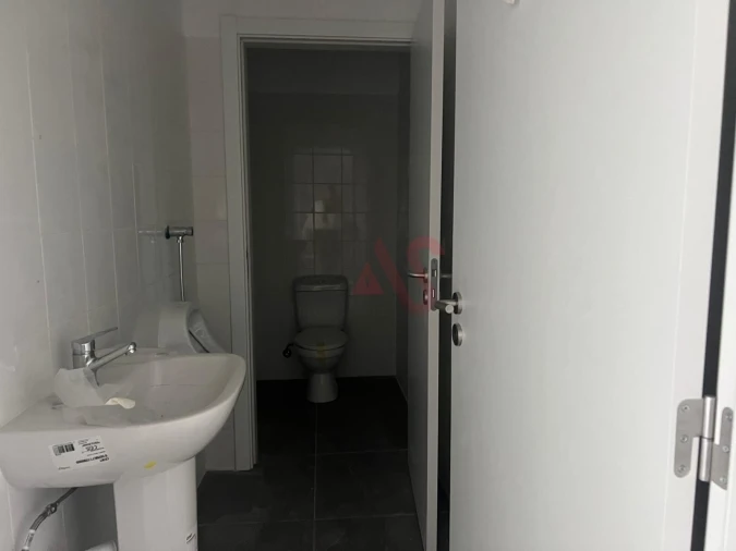 Negócio para Venda em São Tomé de Negrelos Foto 12