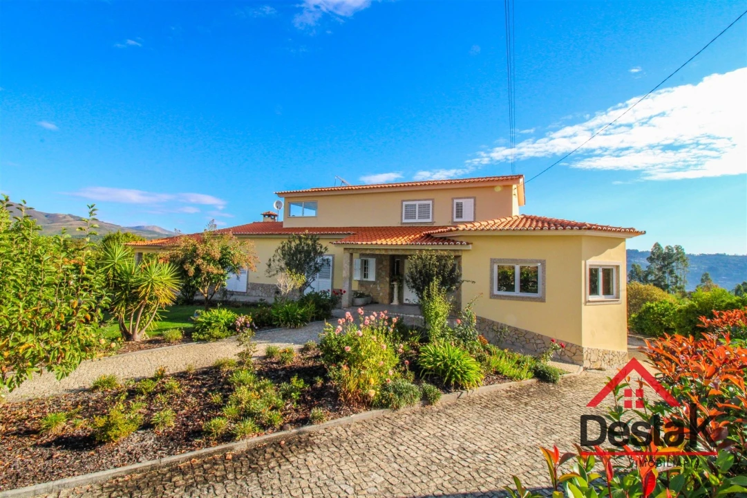 Moradia T5 para Venda em Bordonhos Foto 1