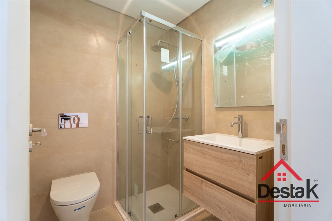 Moradia T1 para Venda em Vila Franca de Xira Foto 13