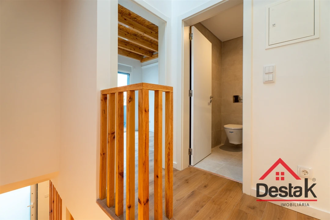 Moradia T1 para Venda em Vila Franca de Xira Foto 11