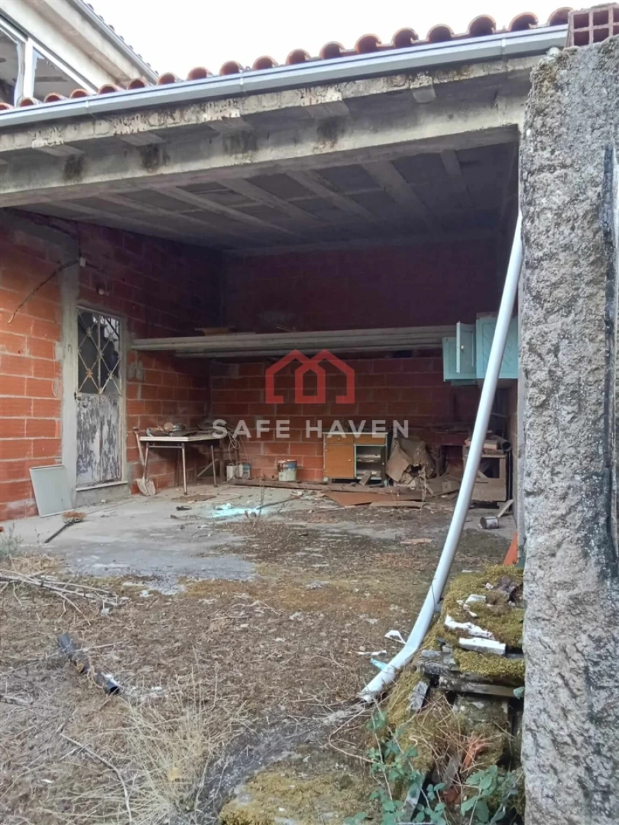 Moradia T3 para Venda em Cunha Baixa Foto 10