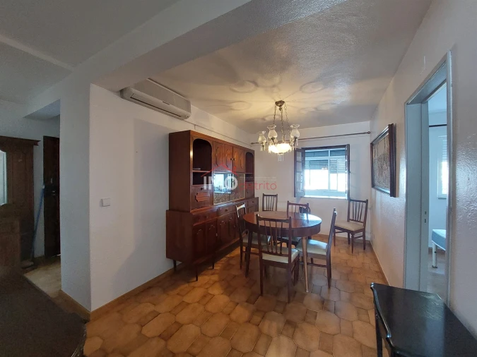 Apartamento T3 para Arrendamento em Sé e São Lourenço Foto 17