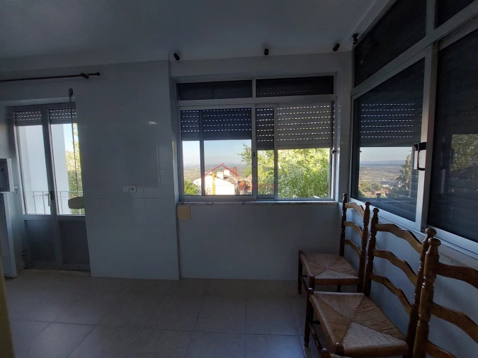 Apartamento T3 para Arrendamento em Sé e São Lourenço Foto 15