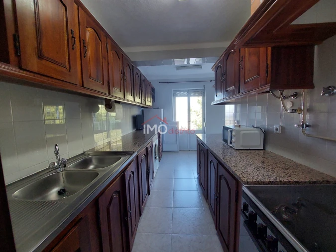 Apartamento T3 para Arrendamento em Sé e São Lourenço Foto 21