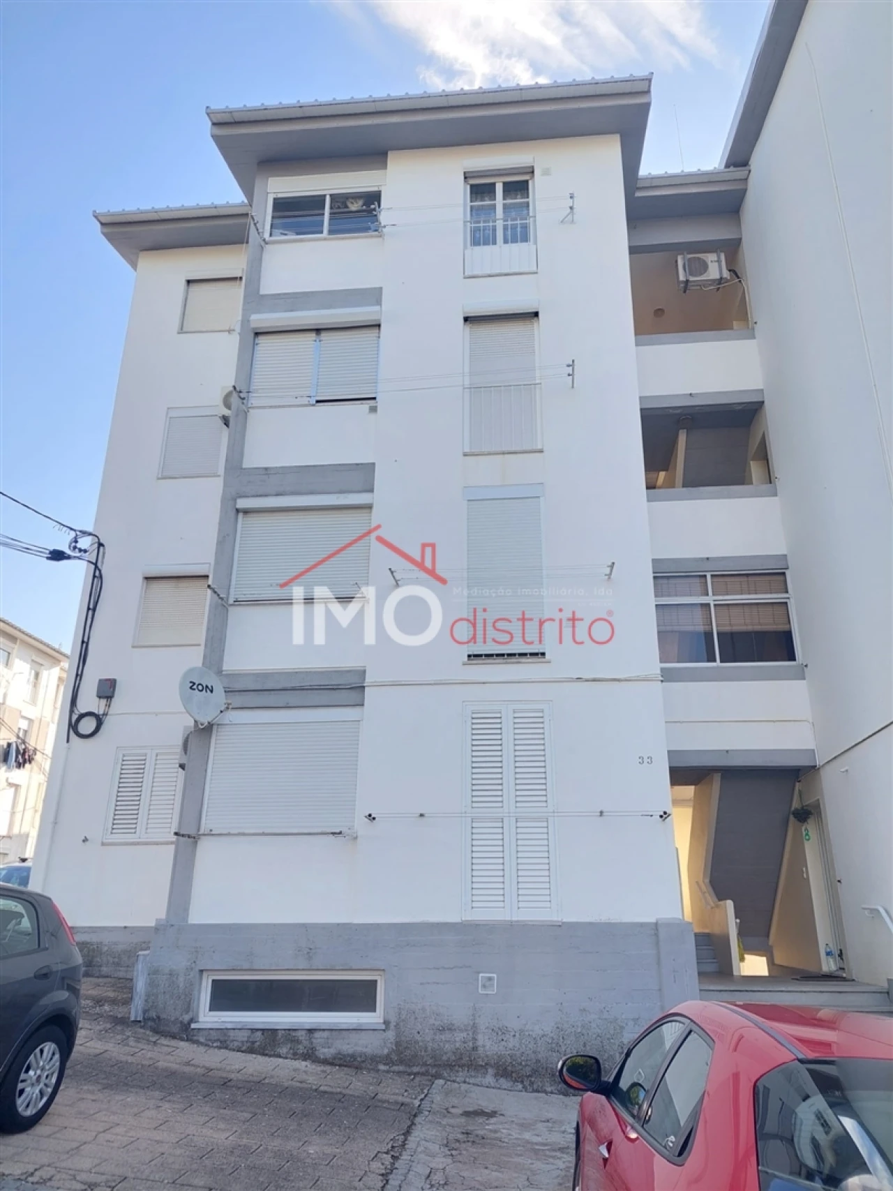 Apartamento T3 para Arrendamento em Sé e São Lourenço Foto 1