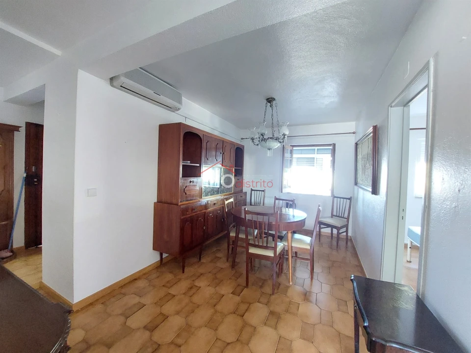 Apartamento T3 para Arrendamento em Sé e São Lourenço Foto 7