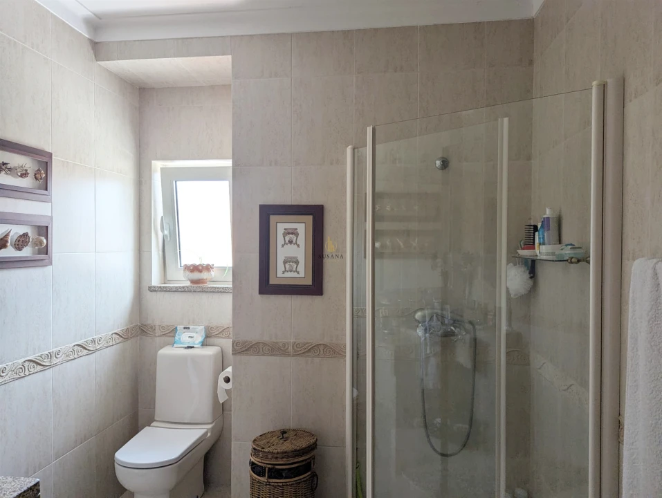 Moradia T4 para Venda em Tarouca e Dálvares Foto 14