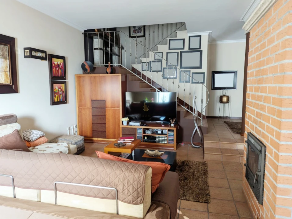 Moradia T4 para Venda em Tarouca e Dálvares Foto 22