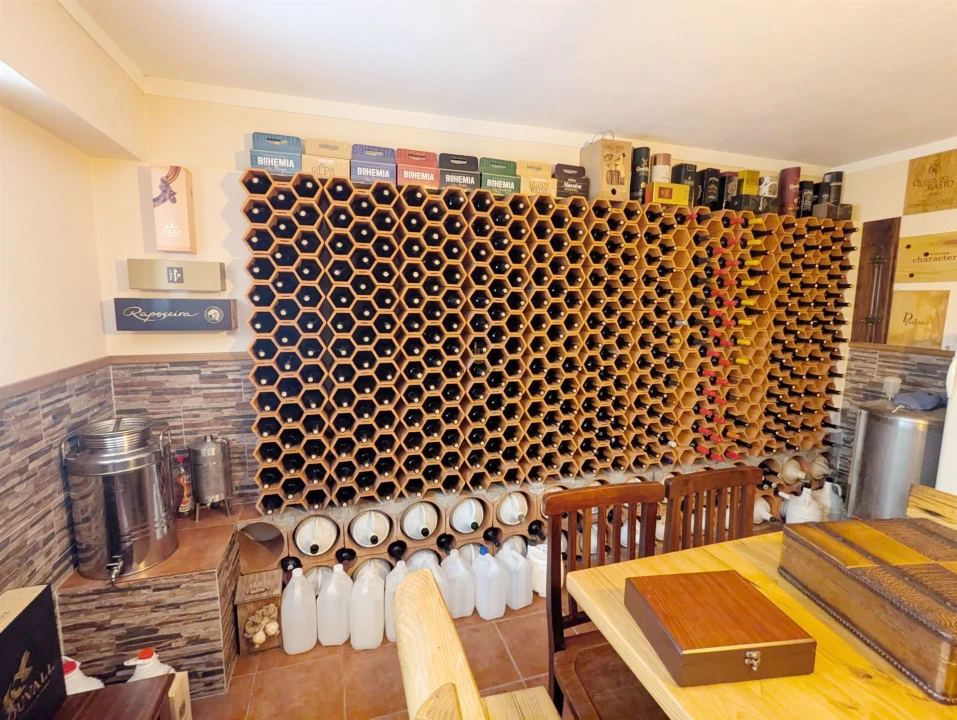 Moradia T4 para Venda em Tarouca e Dálvares Foto 36