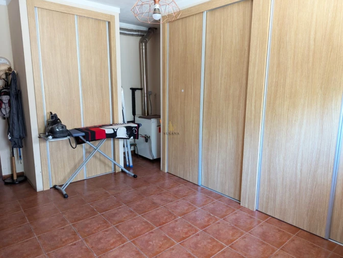 Moradia T4 para Venda em Tarouca e Dálvares Foto 18