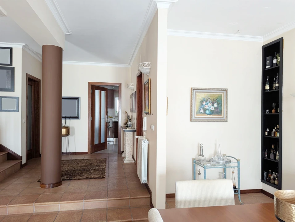 Moradia T4 para Venda em Tarouca e Dálvares Foto 26