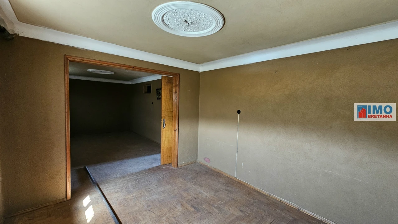 Moradia T6 para Venda em Benquerenças Foto 9
