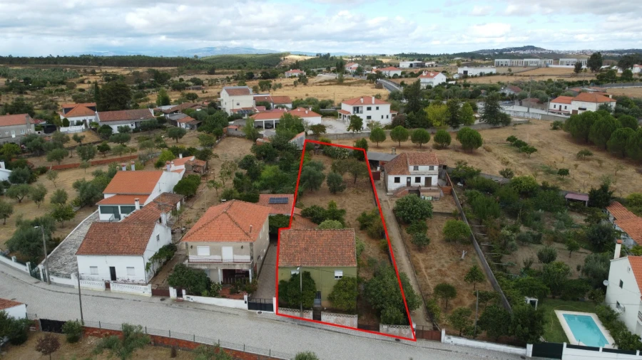 Moradia T6 para Venda em Benquerenças Foto 3