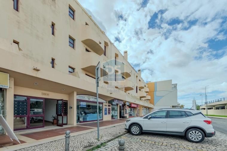 Apartamento T2 para Venda em Albufeira e Olhos de Água Foto 25