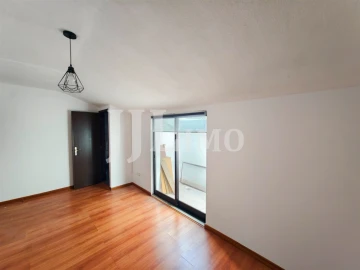 Apartamento T5 para Venda em Carcavelos e Parede