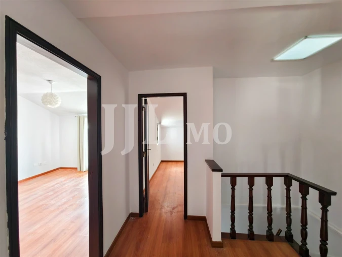 Apartamento T5 para Venda em Carcavelos e Parede Foto 22