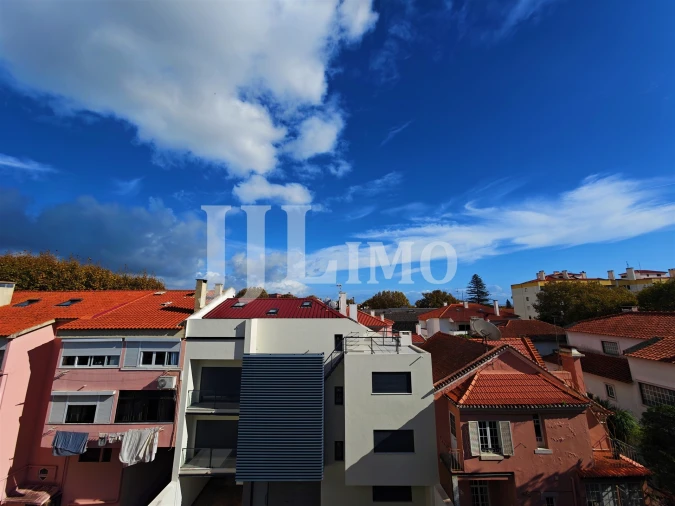 Apartamento T5 para Venda em Carcavelos e Parede Foto 28