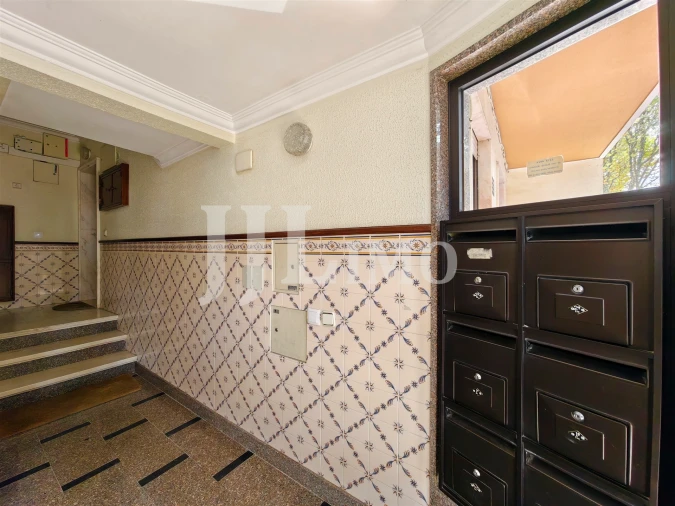 Apartamento T5 para Venda em Carcavelos e Parede Foto 4