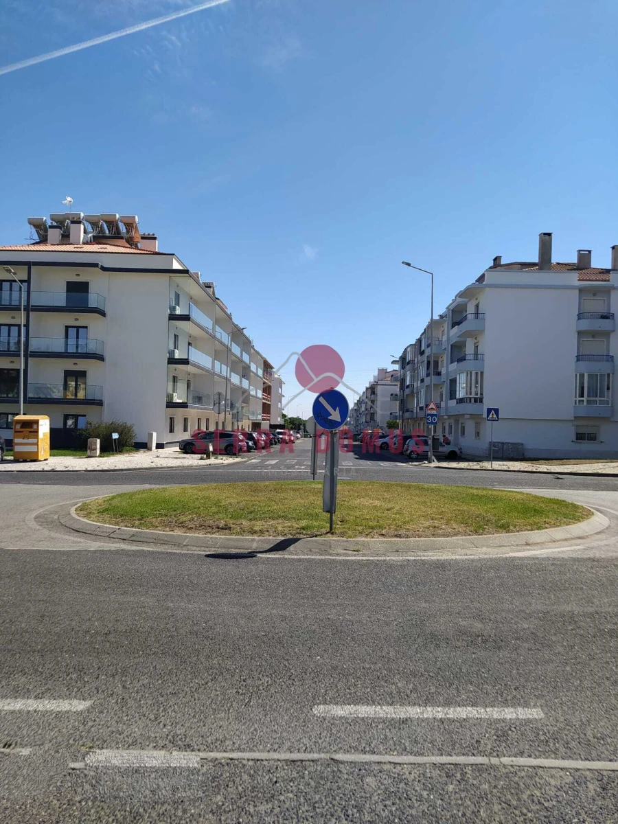 Terreno para Venda em Algueirão-Mem Martins Foto 10