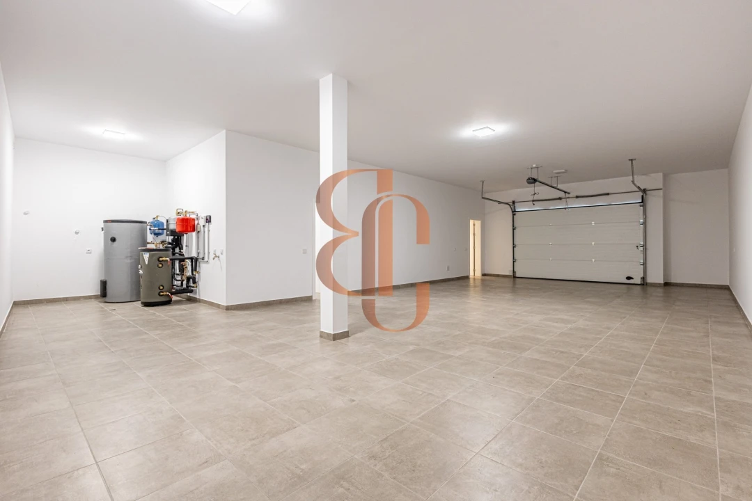 Moradia T3 para Venda em Rio Maior Foto 11