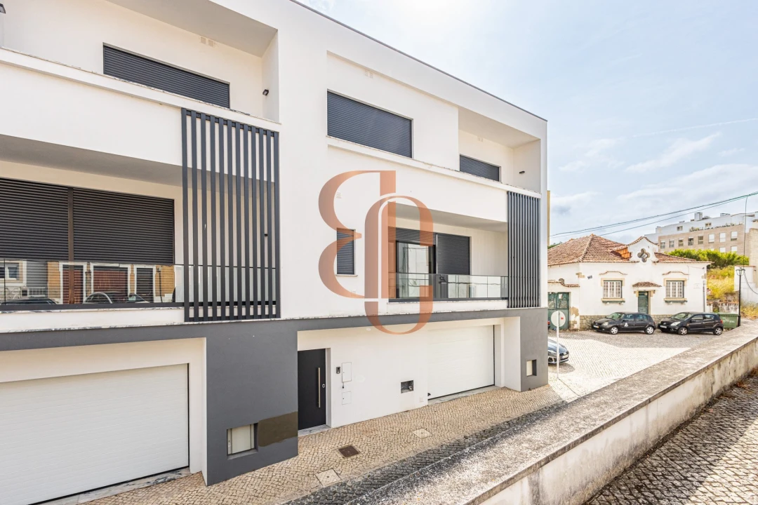 Moradia T3 para Venda em Rio Maior Foto 7