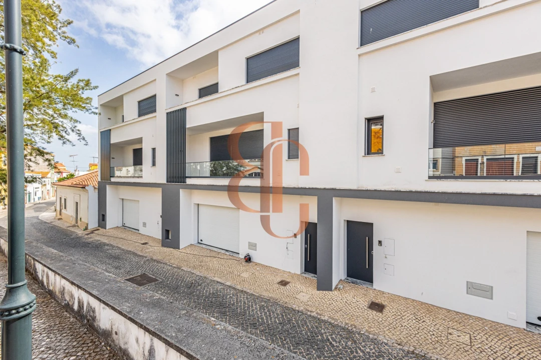 Moradia T3 para Venda em Rio Maior Foto 7