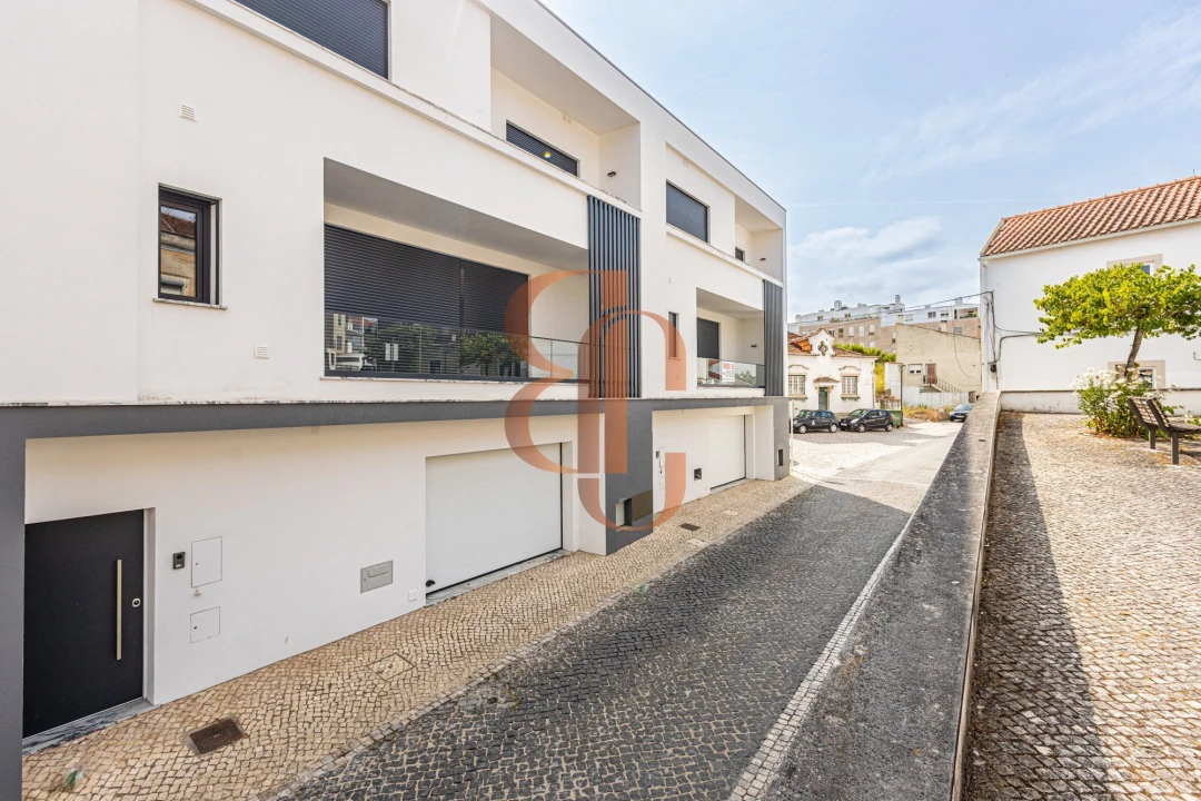 Moradia T3 para Venda em Rio Maior Foto 4