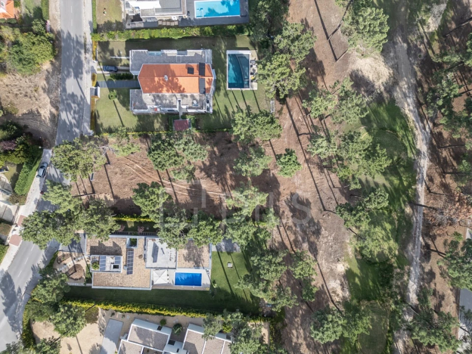 Terreno para Venda em Charneca de Caparica e Sobreda Foto 2