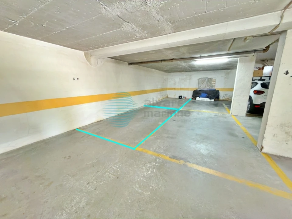 Apartamento T2 para Venda em Santa Maria, São Pedro e Matacães Foto 28