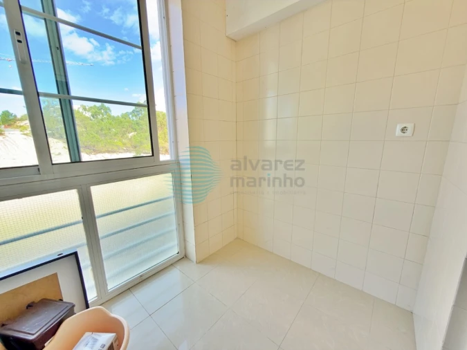 Apartamento T2 para Venda em Santa Maria, São Pedro e Matacães Foto 10