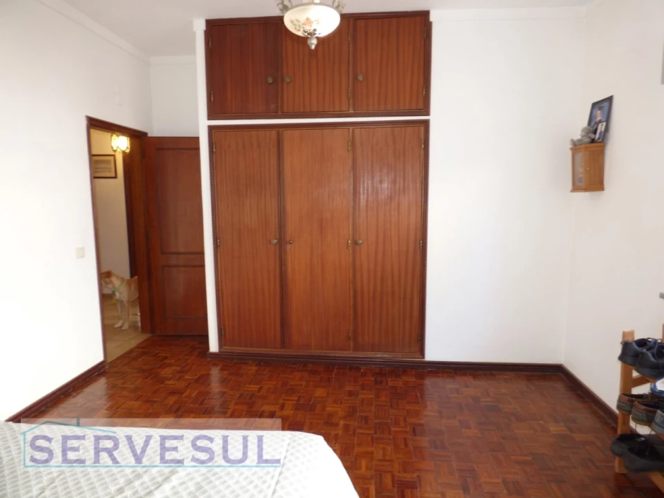 Moradia T4 para Venda em São Bartolomeu de Messines Foto 13