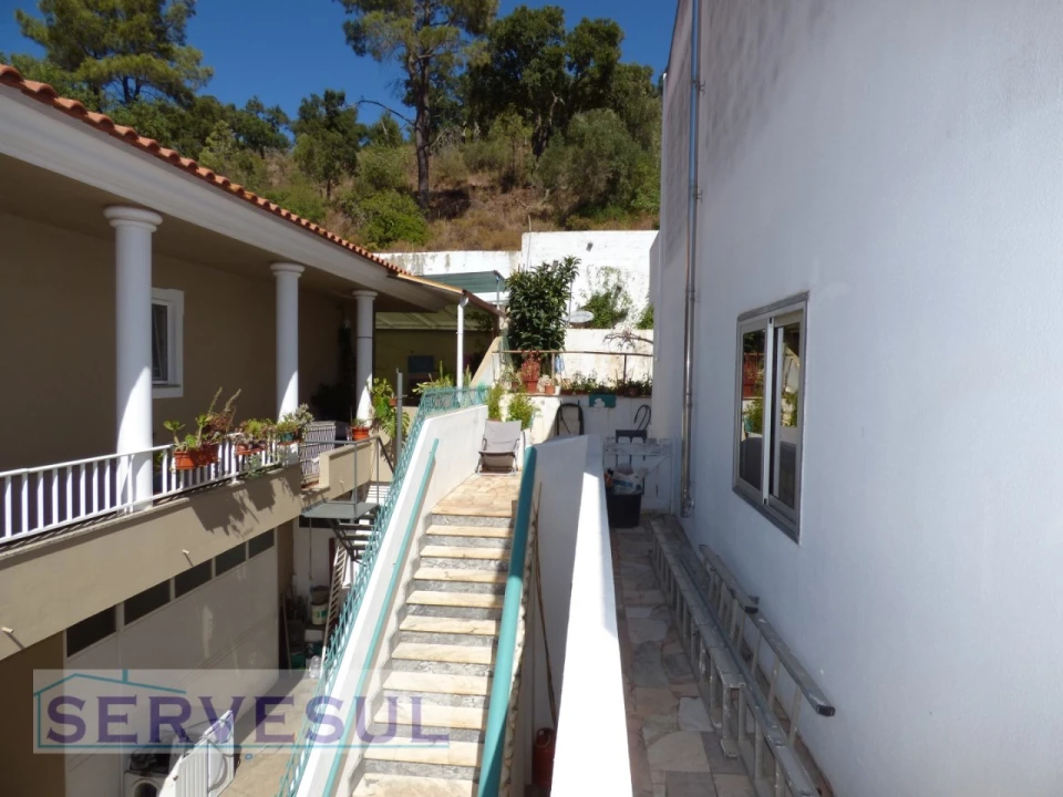 Moradia T4 para Venda em São Bartolomeu de Messines Foto 18